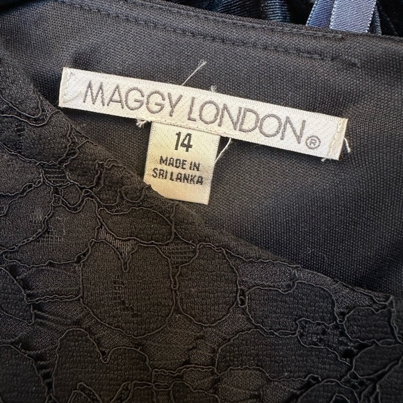 Maggy London Classic Elegant Timeless Black Lace Midi Dress Women’s Size 14 L XL - Picture 7 of 9